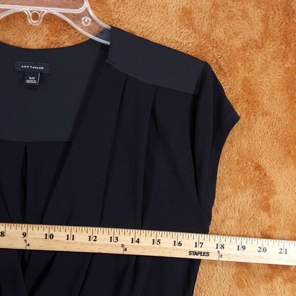ANN TAYLOR Top Womens XS Black Pullover V-Neck Surplice Wrap Hi Lo Draped - Picture 5 of 7